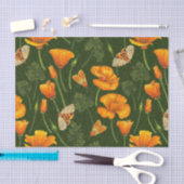 Californische papavers en motten op donkergroen tissuepapier (Craft)