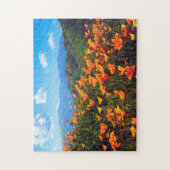 Californische poppies met een heuvel legpuzzel (Verticaal)