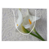 Calla leugens op bruiloft met witte texturen groot cadeauzakje (Achterkant)