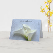 Calla leugens op de decoratieve achtergrond bruilo kaart (Gele Bloem)