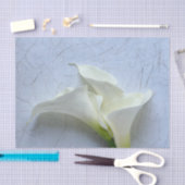Calla-leugens op decoratieve achtergrond tissuepapier (Craft)