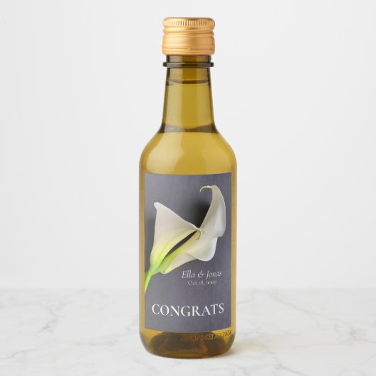 Calla lilies op een grijze bruiloft wijn etiket (Voorkant)