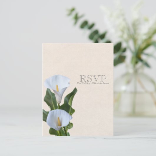 Calla Lily Bloemen Bloemige Elegante Trouw RSVP Uitnodiging Briefkaart (Staand voorkant)