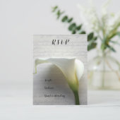 Calla lly op oude handschrift rsvp kaart (Staand voorkant)