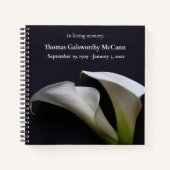 Calla's op een donkere achtergrond notitieboek (Voorkant)