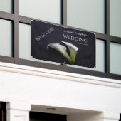 Calla's op een donkere achtergrond spandoek (Buitenkant Gebouw)