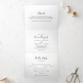 Calligrafie Black and White Trifold Wedding Drieluik Uitnodiging (Binnen)