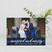 Calligrafie Blue Pset Married en Merry Wedding Feestdagenkaart (Staand voorkant)