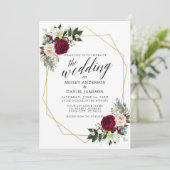 Calligrafie Burgundy Floral Greenery Gold Wedding Kaart (Staand voorkant)