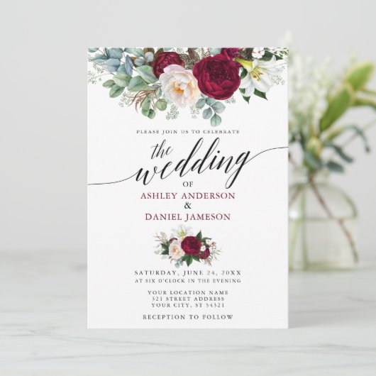 Calligrafie Burgundy Floral Greenery Wedding B Kaart (Staand voorkant)