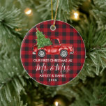 Calligrafie de heer Mrs. Keramisch Ornament<br><div class="desc">Moderne kalligrafie Manuscript Onze eerste Kerstmis als Mr en Mrs. - Waterverf  rood vrachtwagen Ornament - Red Buffalo beton</div>