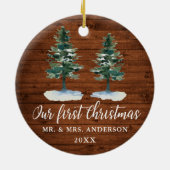 Calligrafie Eerste Kerstmis Rustisch Hout Twee Pij Keramisch Ornament (Achterkant)