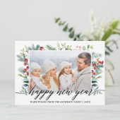 Calligrafie Happy New Year Winter Greenery Foto Feestdagenkaart (Staand voorkant)