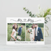 Calligrafie Heart Mr. en Mrs. 2 Photo Wedding Bedankkaart (Staand voorkant)