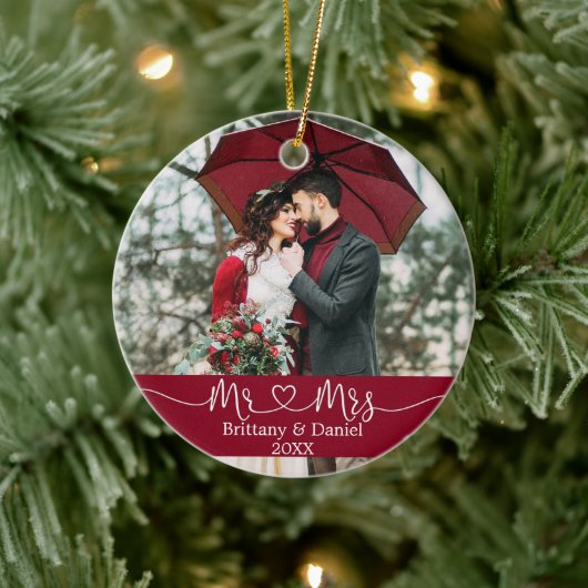 Calligrafie Heart Mr. en Mrs Wedding Burgundy Keramisch Ornament (Boom)