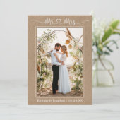 Calligrafie Heart Mr. en Mrs Wedding Photo Kraft Bedankkaart (Staand voorkant)