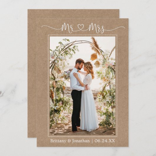 Calligrafie Heart Mr. en Mrs Wedding Photo Kraft Bedankkaart (Voorkant / Achterkant)
