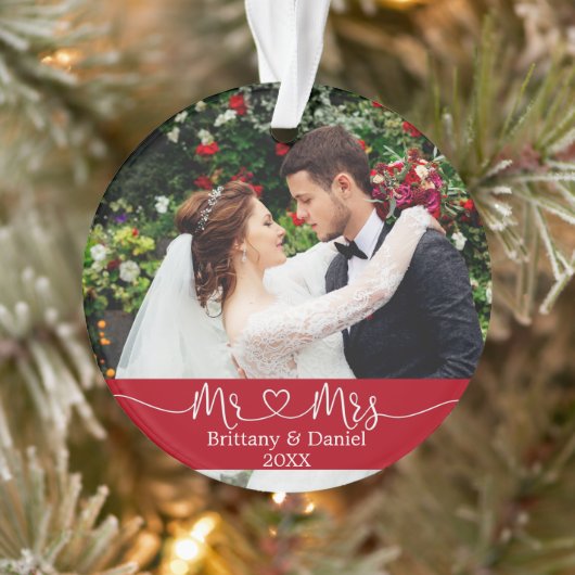 Calligrafie Heart Mr. en Mrs Wedding Photo Red Ornament (Boom)