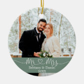 Calligrafie Heart Mr. en Mrs Wedding Sage Green Keramisch Ornament (Voorkant)
