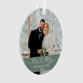 Calligrafie Heart Mr. en Mrs Wedding Sage Green Ornament (voorkant)