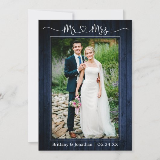 Calligrafie Heart Mr. Mrs Blue Wood Wedding Photo Bedankkaart (Voorkant)