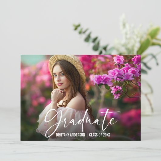 Calligrafie Ink Pen Script Foto Afstuderen Aankondiging (Staand voorkant)