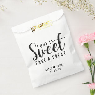 Calligrafie Love is Sweet Take a Treat Wedding Bedankzakje