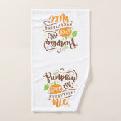 Calligrafie Pumpkin Spice en alles Nice Bad Handdoek (Handdoek)