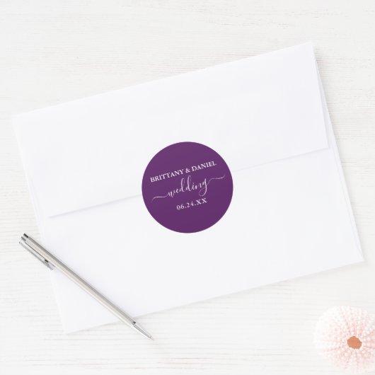 Calligrafie-script Paarse Wedding Envelope-zegels Ronde Sticker (Envelop)
