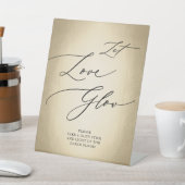 Calligrafiescript Gold Let Love Glow Wedding Reclamebord Met Voetstuk (Insitu)