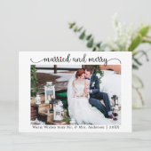 Calligraphy Red Heart Married and Merry Photo Feestdagenkaart (Staand voorkant)