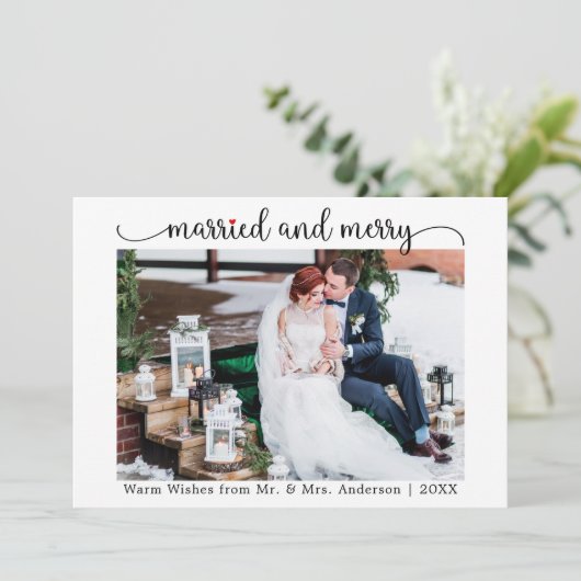 Calligraphy Red Heart Married and Merry Photo Feestdagenkaart (Staand voorkant)