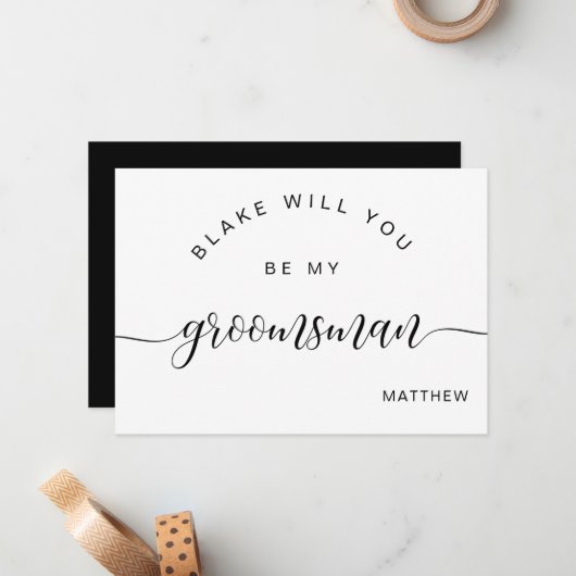 Calligraphy Zwart en Wit, Wees Mijn Bruidsjonker K Notitiekaartje (Voorkant / Achterkant in situ)