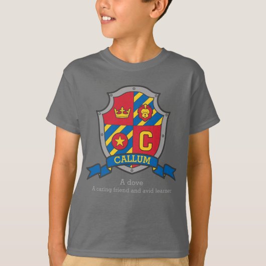 Callum boys C name & betekenend messghts shield T-shirt (Voorkant)