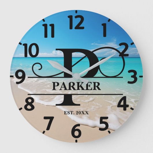 Calm Beach Front P-monogram Grote Klok (Voorkant)