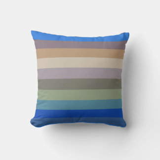 Calm Coastal Neutral Stripe Pattern in Blues and S Kussen