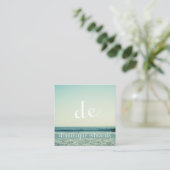 Calm Ocean Wave Beach Scene Modern Monogram Vierkante Visitekaartje (Staand voorkant)