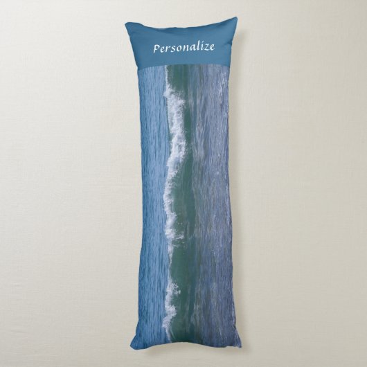 Calming Ocean Waves Tide Blue, aangepast Beddengoe Lichaamskussen (Achterkant (Verticaal))