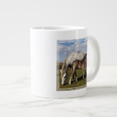 Camargue Horse Foal met moeder Grote Koffiekop (Voorkant rechts)