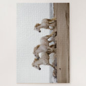 Camargue Horses die op het strand lopen Legpuzzel (Verticaal)