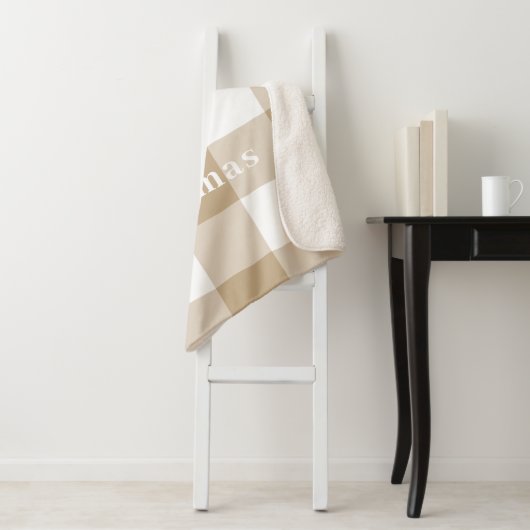 Camel Gingham Pattern Monogram Naam Sherpa Deken (In situ)