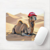 Camel Wearing a Red Retired Cap Muismat (Met muis)