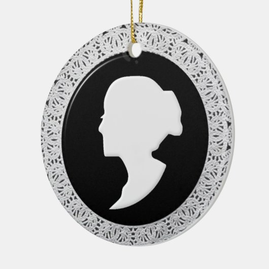 Cameo Ornament (Links)