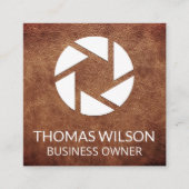 Camera Lens Icoon | Leren Achtergrond Vierkante Visitekaartje (Voorkant)