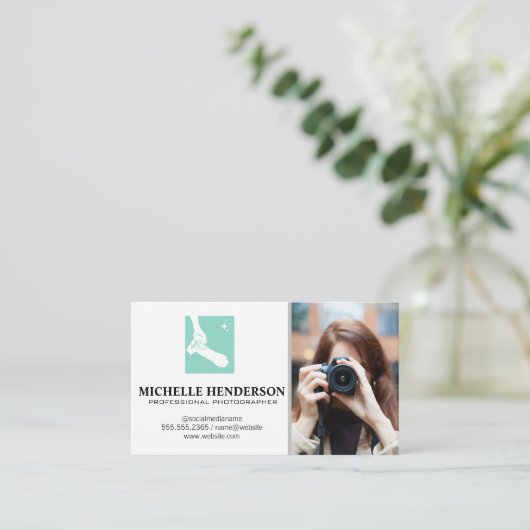 Camera-Logo | Vrouwelijke camera Visitekaartje (Staand voorkant)