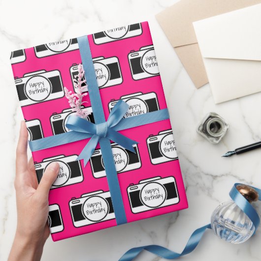 Camera met Birthday-tekst op roze Cadeaupapier (Geschenken)
