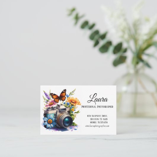 Camera met bloemen en vlinderfotograaf visitekaartje (Staand voorkant)