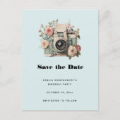 Camera met bloemen Retro Pastel Afbeelding Aankondigingskaart (Voorkant)