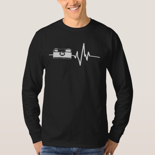 Camera retro heart beat camera photography photogr t-shirt (Voorkant)