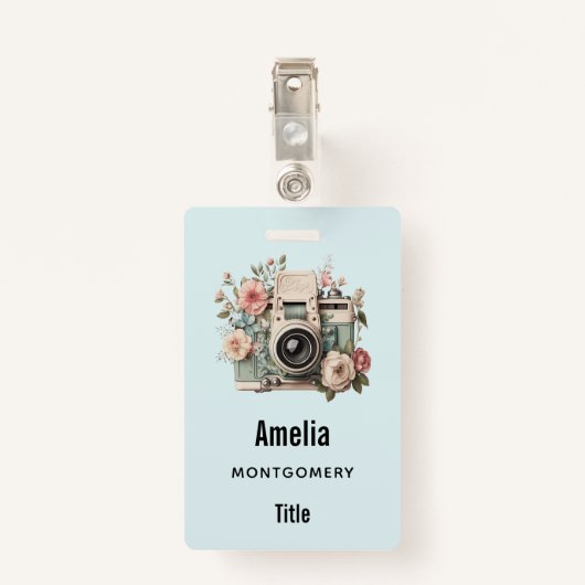 Camera with Flowers Retro Pastel Image Badge (Achterkant met clip)